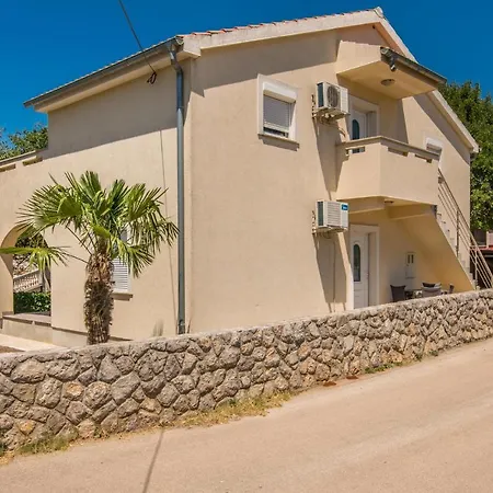 Nice Apartment In Malinska Dubasnica With Kitchen Exterior photo