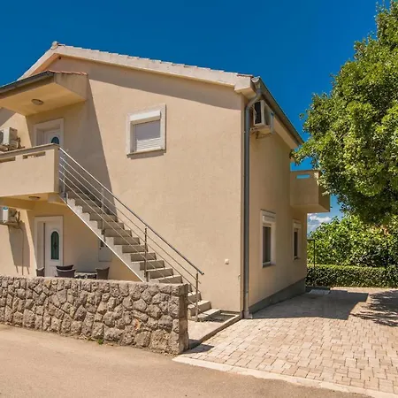 Nice Apartment In Malinska Dubasnica With Kitchen Exterior photo